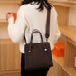 Women's Spacious Handbag – Sleek and Versatile