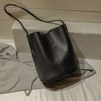 👜 50% OFF NOW! ✨ Minimalist Large Capacity Shoulder Bag – Sleek Design, Roomy Interior & Everyday Chic – Fits Laptop, Tablet & Daily Essentials 🎒